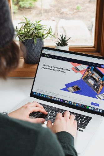 How to improve the shopping experience on your eCommerce?